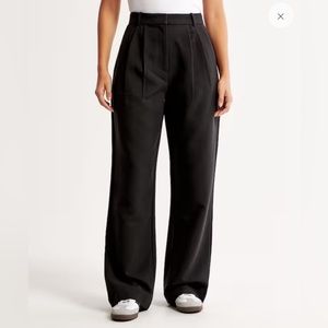 Abercrombie and Fitch Sloane Tailored Pant